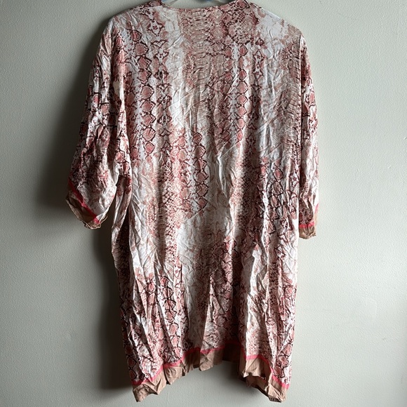 Pink Snakeskin Kimono - Picture 3 of 3